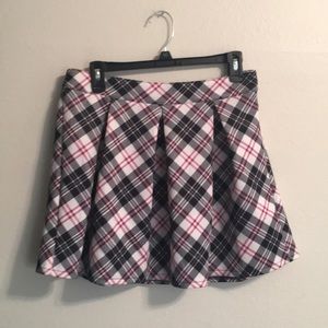Bethany Mota,s Ladies skirt, size L